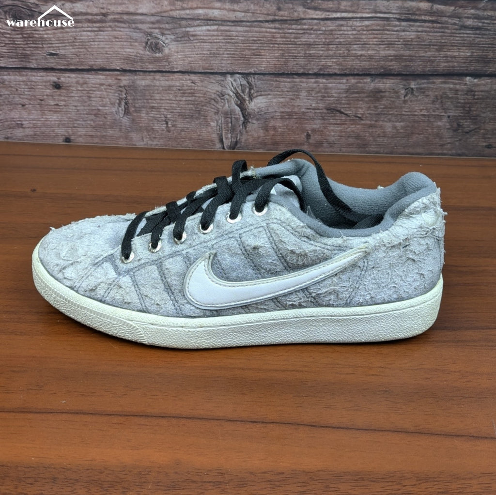 Nike Court Vision 2001 - US8 قياس 41