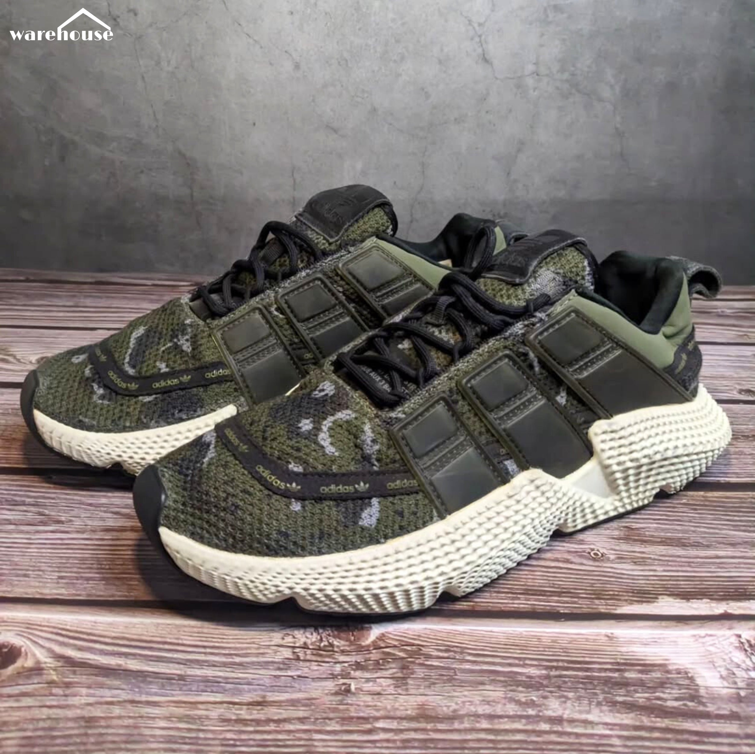 adidas EVM "originals Prophere V2" - US8.5 قياس 42