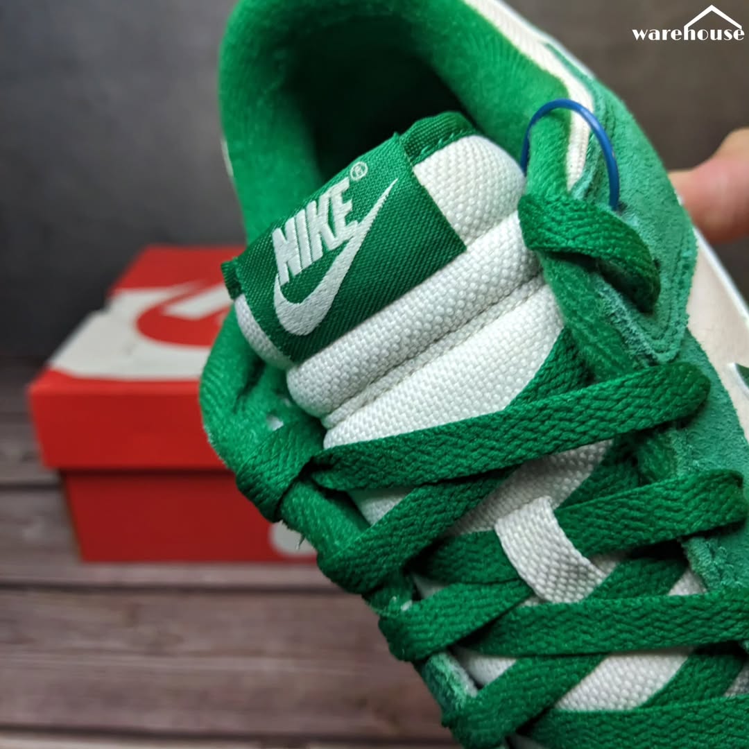 Nike Dunk SE Low Malachite Gum - 8.5US قياس 42