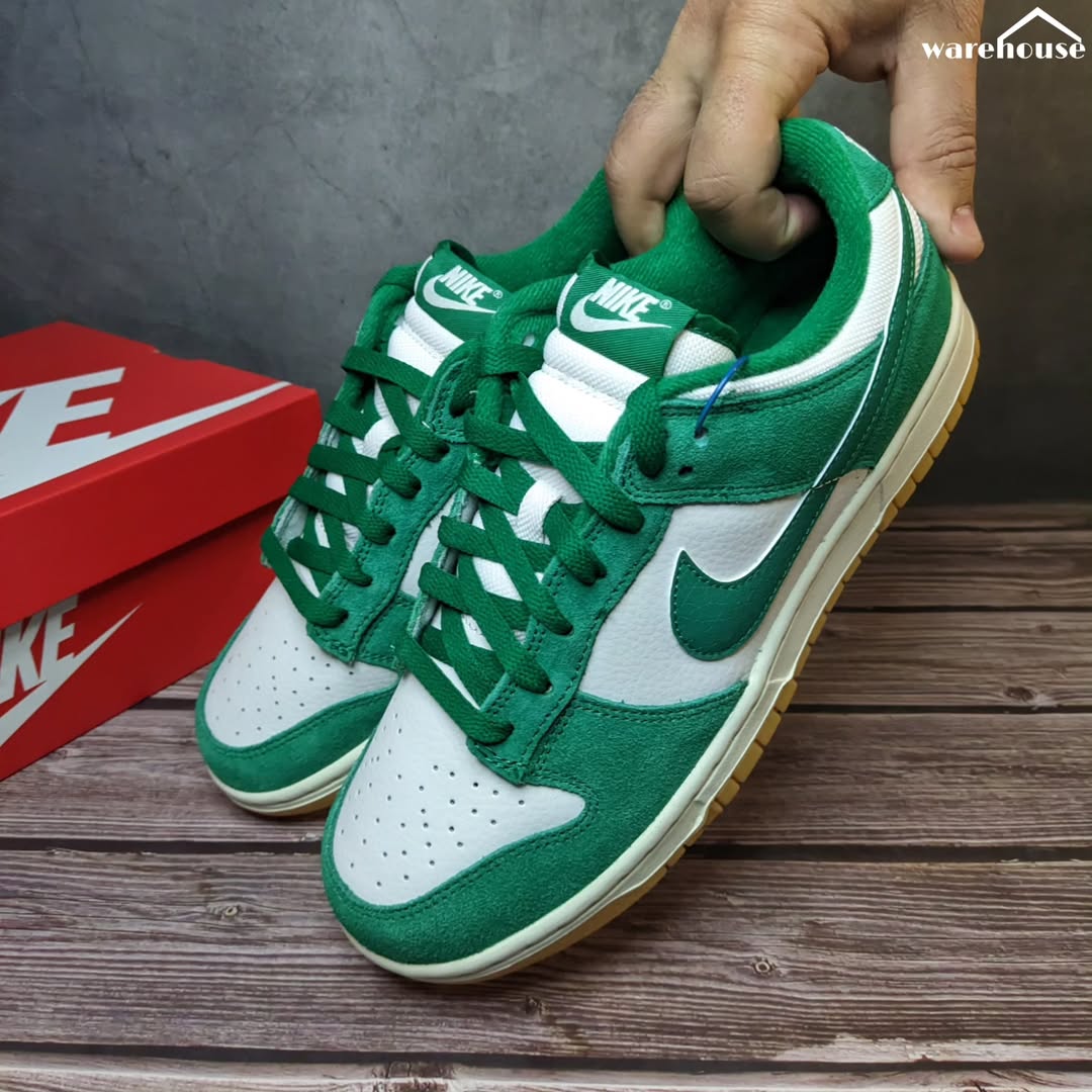 Nike Dunk SE Low Malachite Gum - 8.5US قياس 42