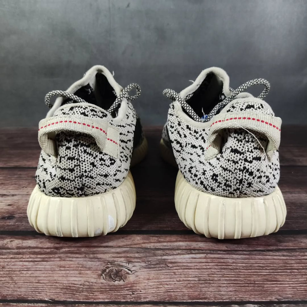 Yeezy 350 Turtle Dove - US11 قياس 45