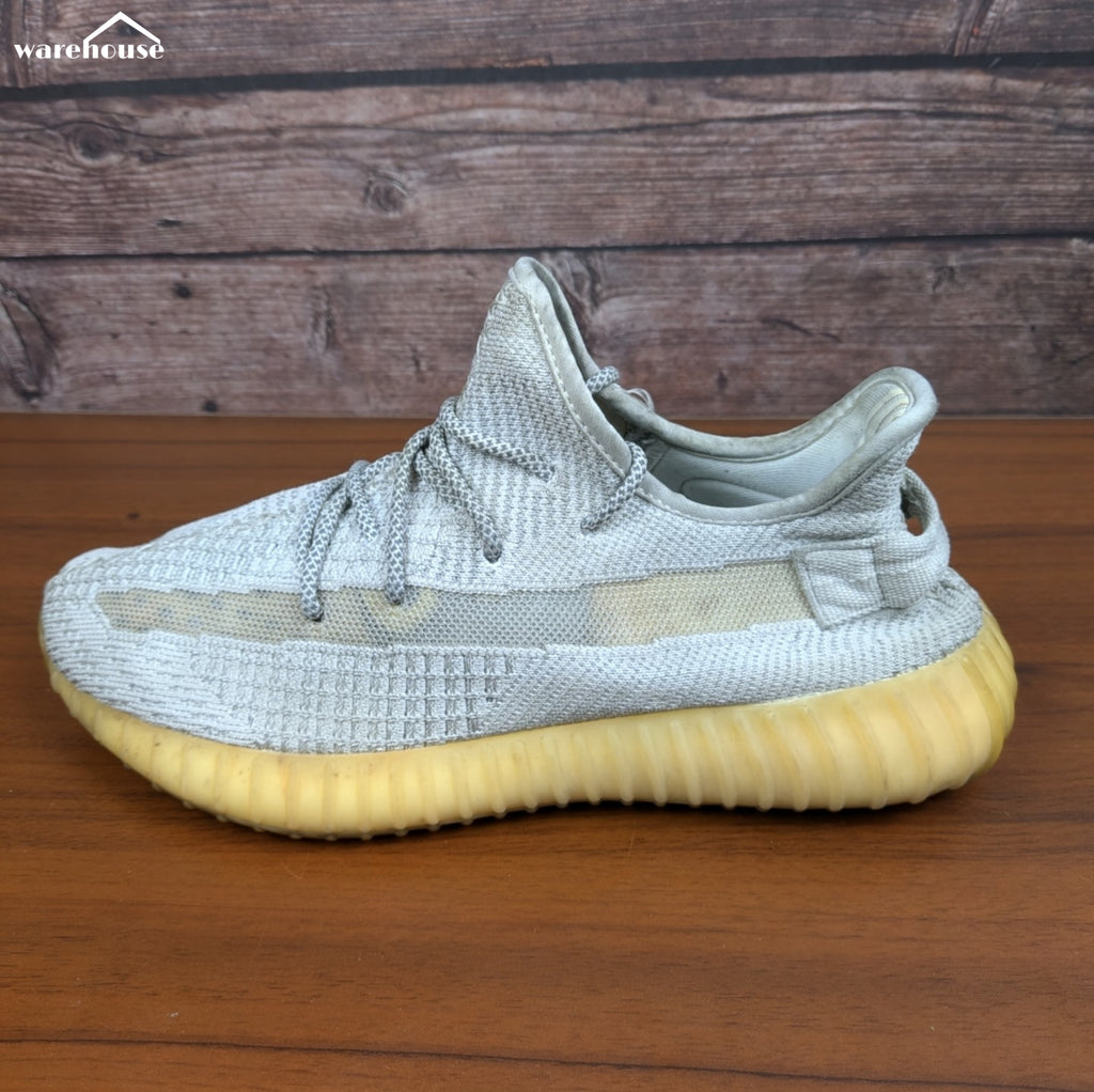 adidas Yeezy Boost V2 Cloud White - US8.5 قياس 42