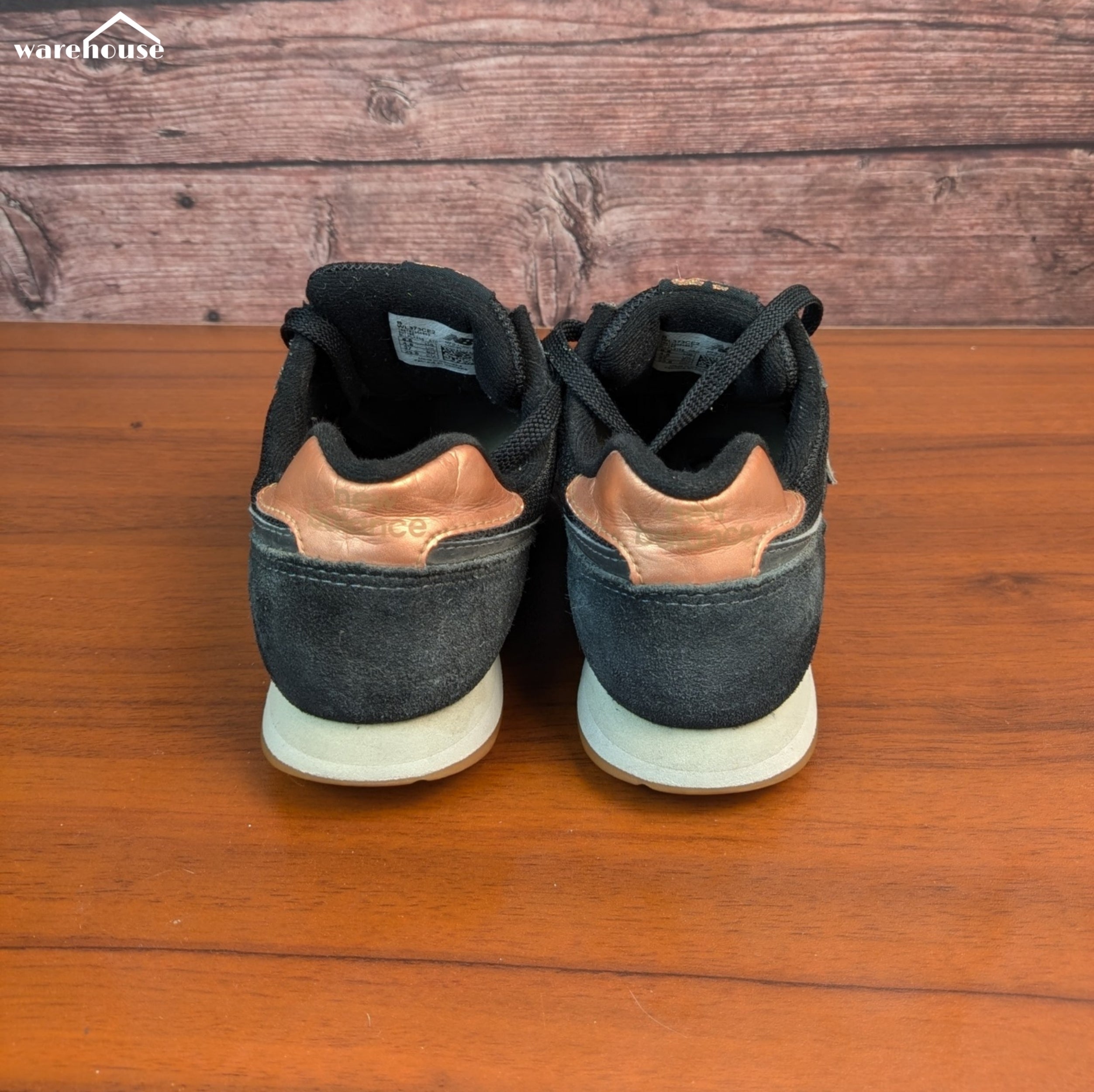 New Balance 373 - US4.5 قياس 37