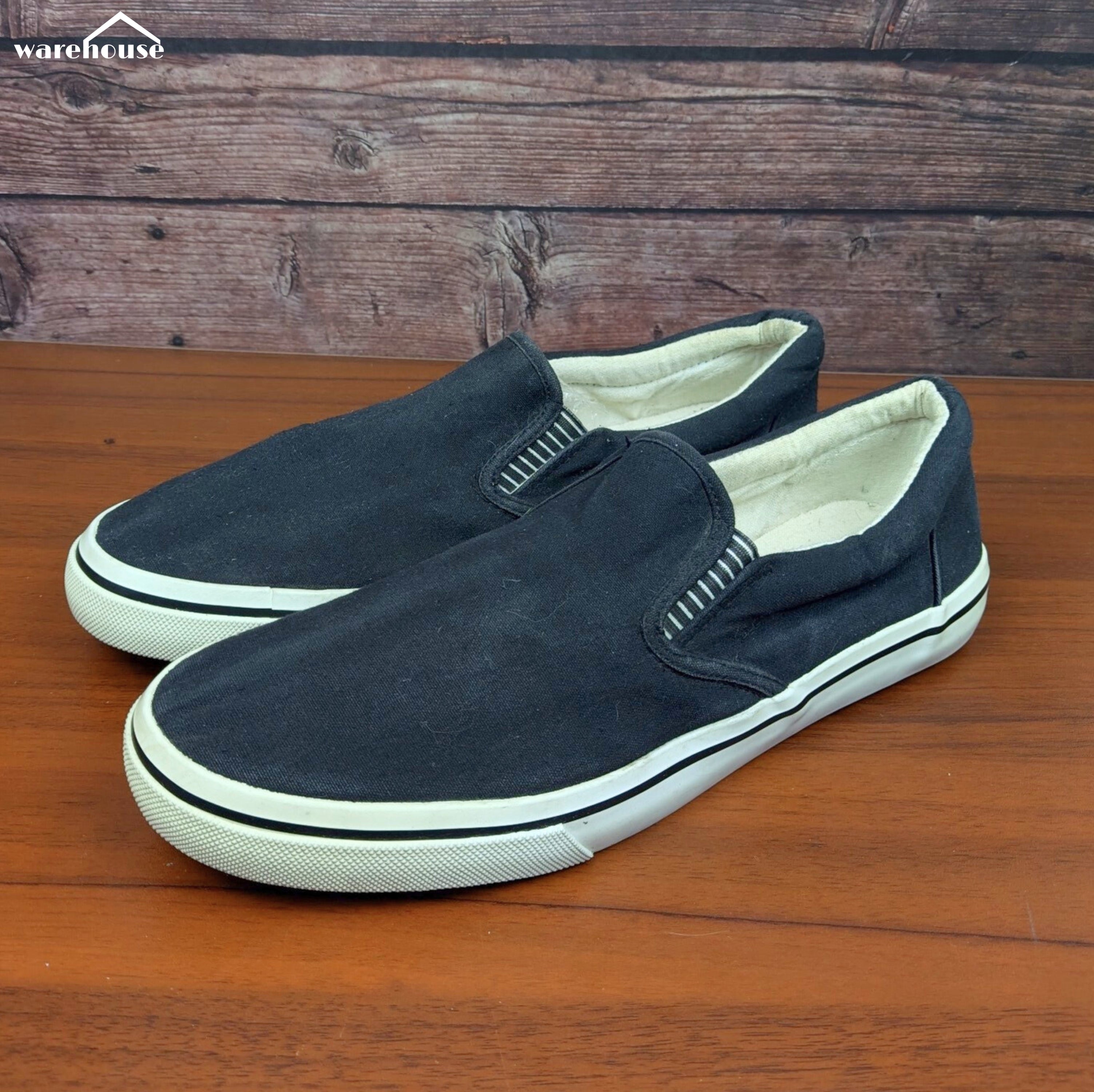 Vty Slip On - US11 قياس 45