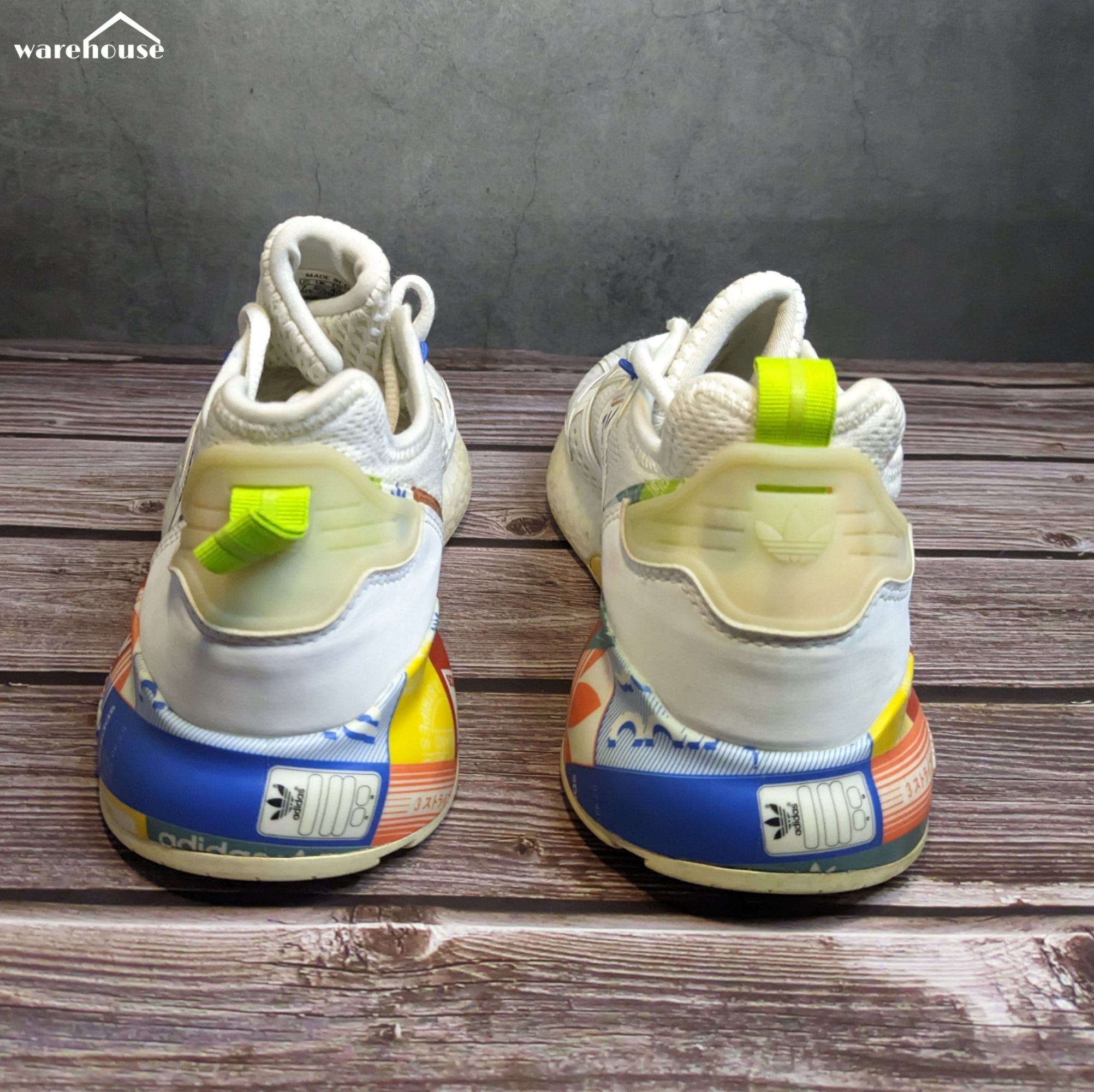Adidas ZX 2K boost Multi Color Logos - US7 قياس 40