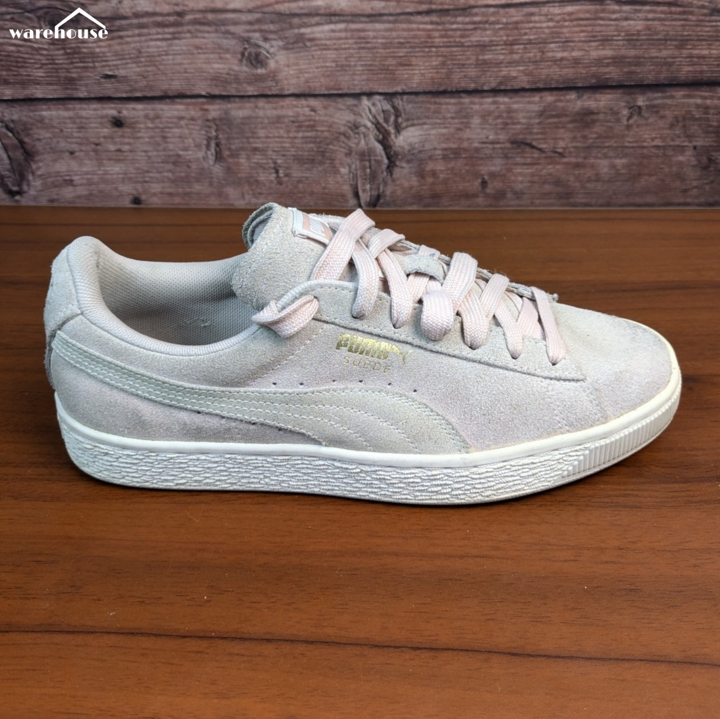 Puma Suede - US7 قياس 40
