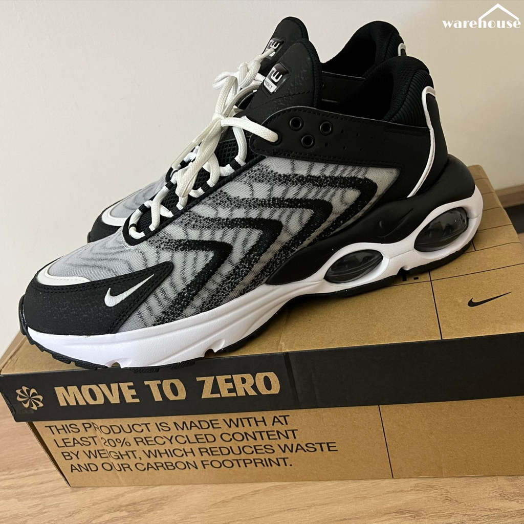 Nike Air Max TW "Black White" - US11 قياس 45