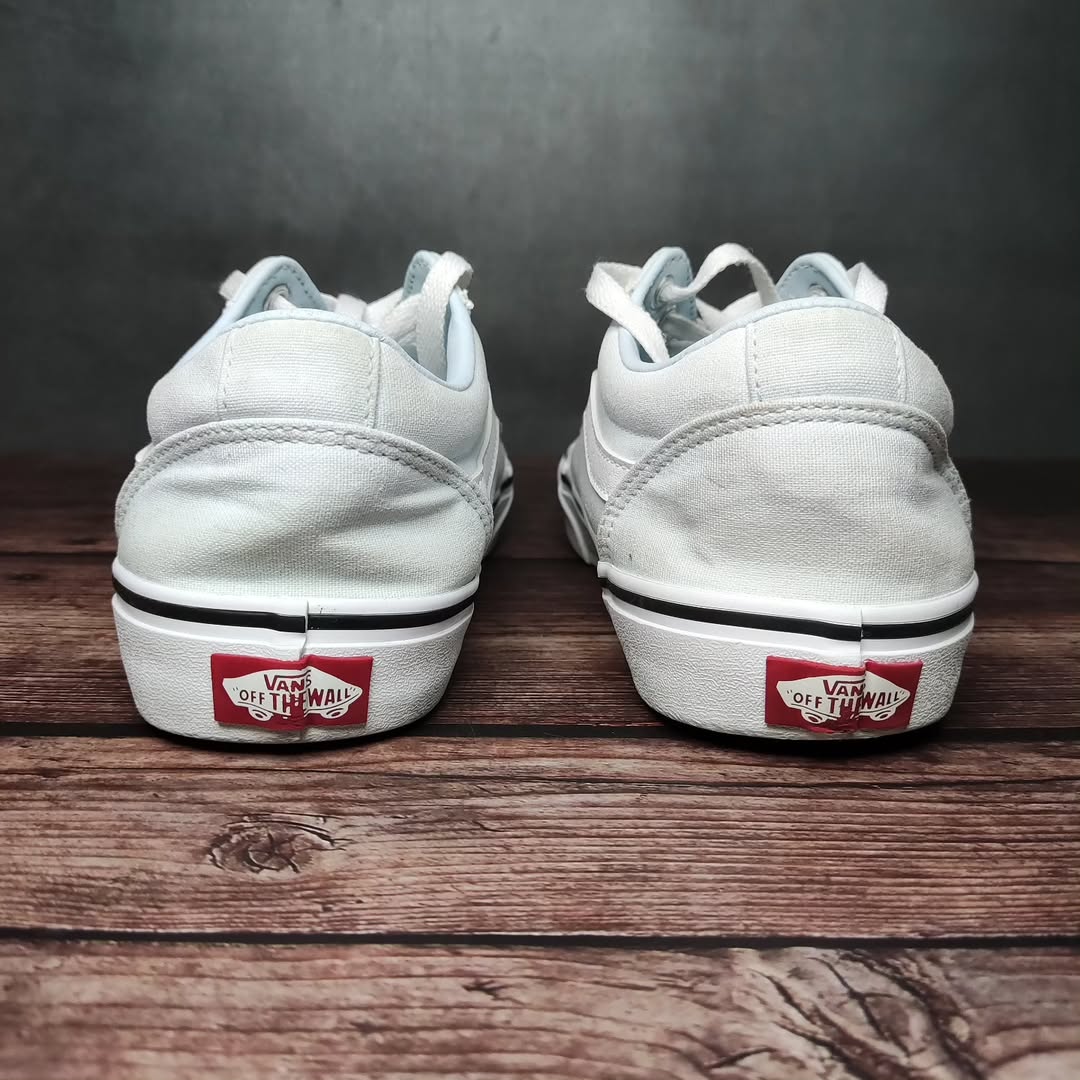 Vans Low Light Blue - US7 قياس 40