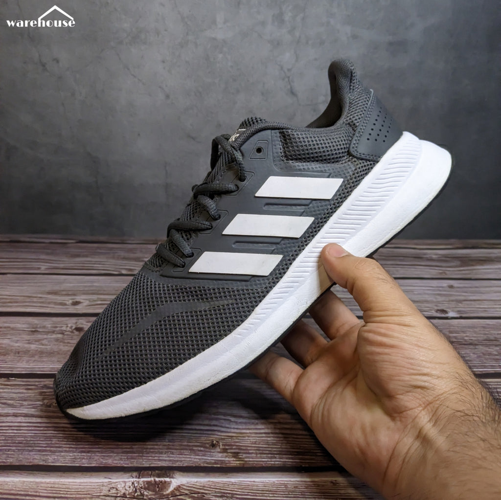 adidas Runfalcon Grey - US9.5 قياس 43