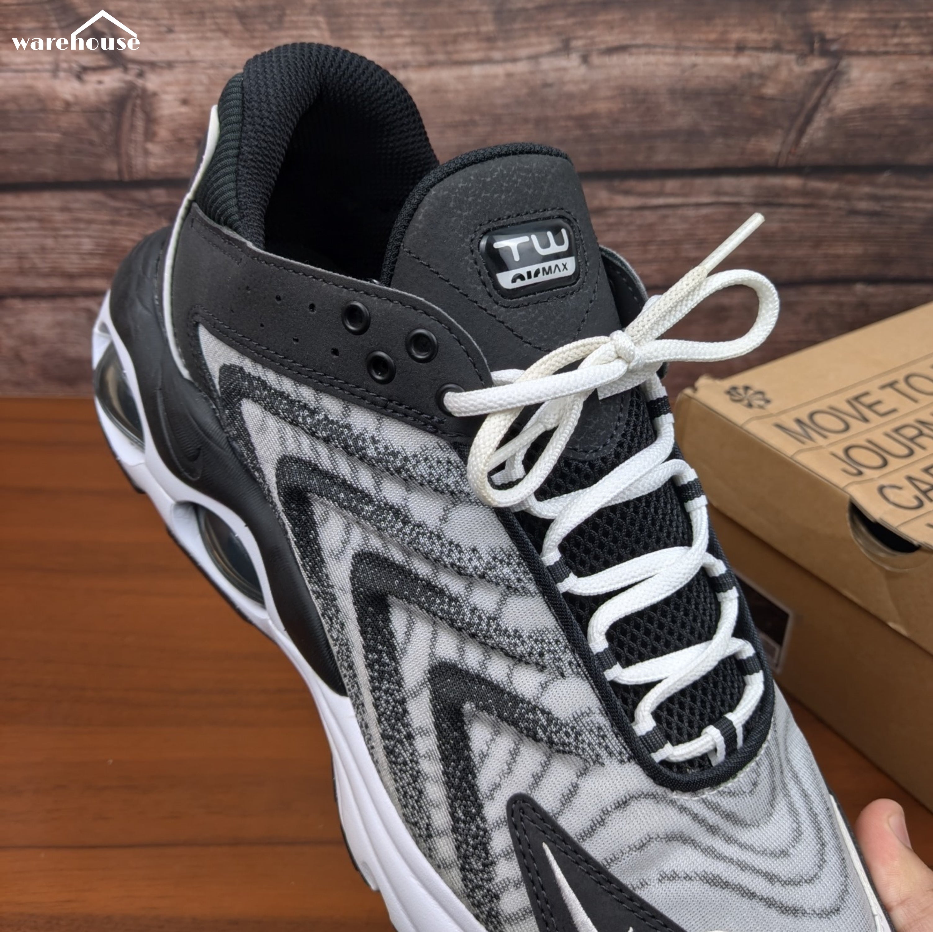 Nike Air Max TW "Black White" - US11 قياس 45