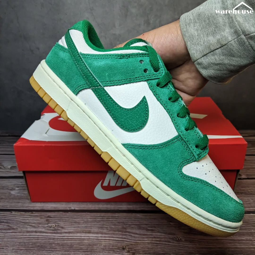 Nike Dunk SE Low Malachite Gum - 8.5US قياس 42