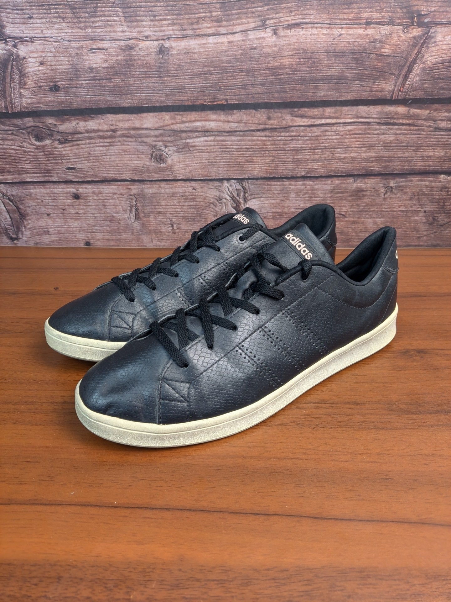 adidas women's court vision - US6.5 قياس 39