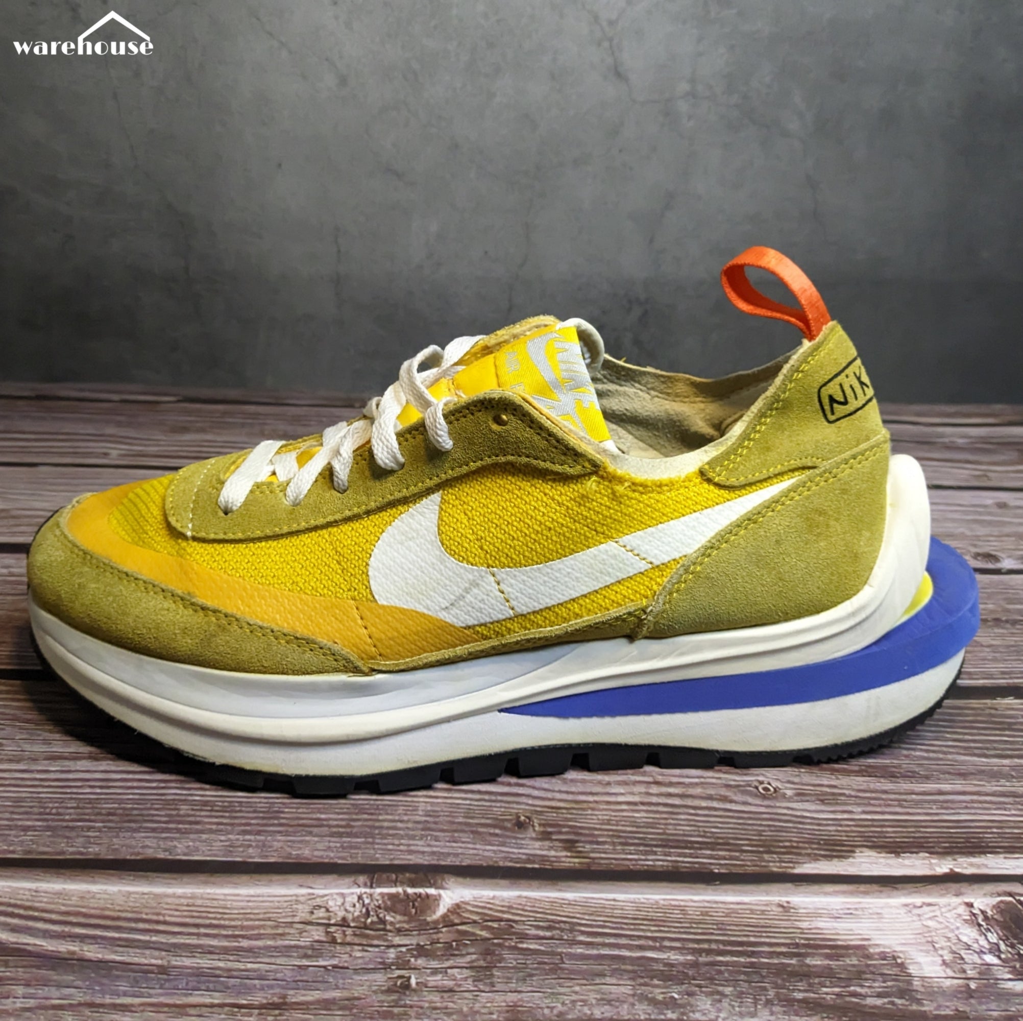 Nike x Sacai Vaporwaffle - US8.5 قياس 42