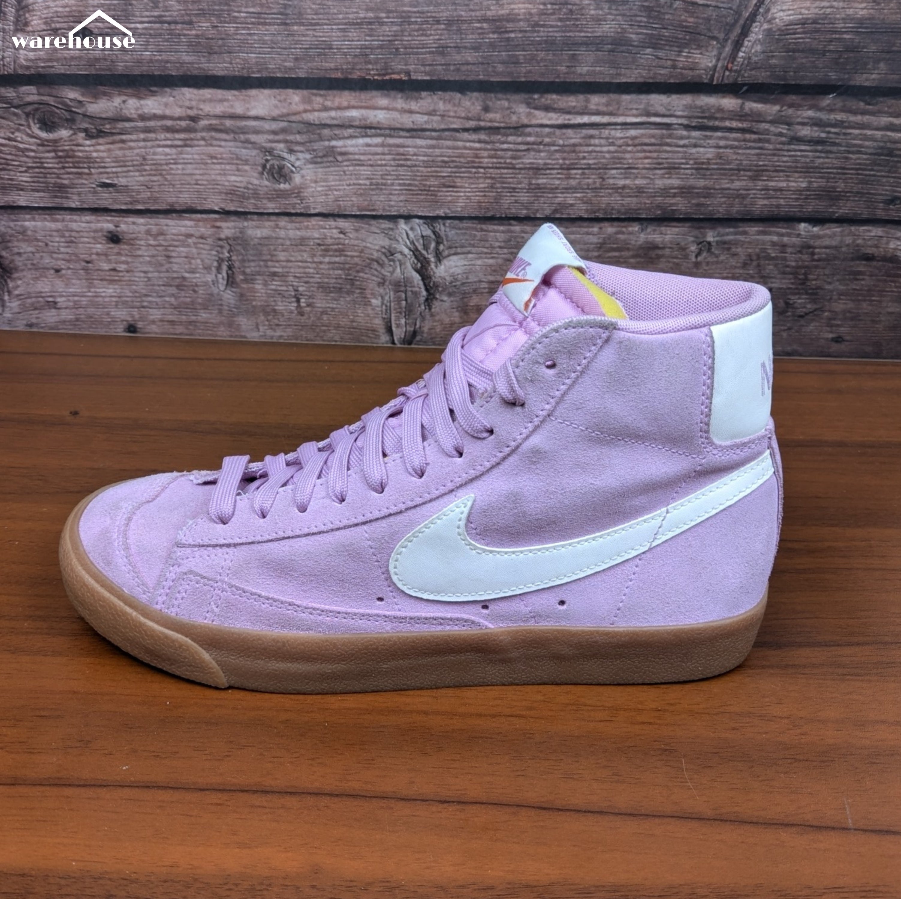 Nike Blazer Mid 77 - US8 قياس 41