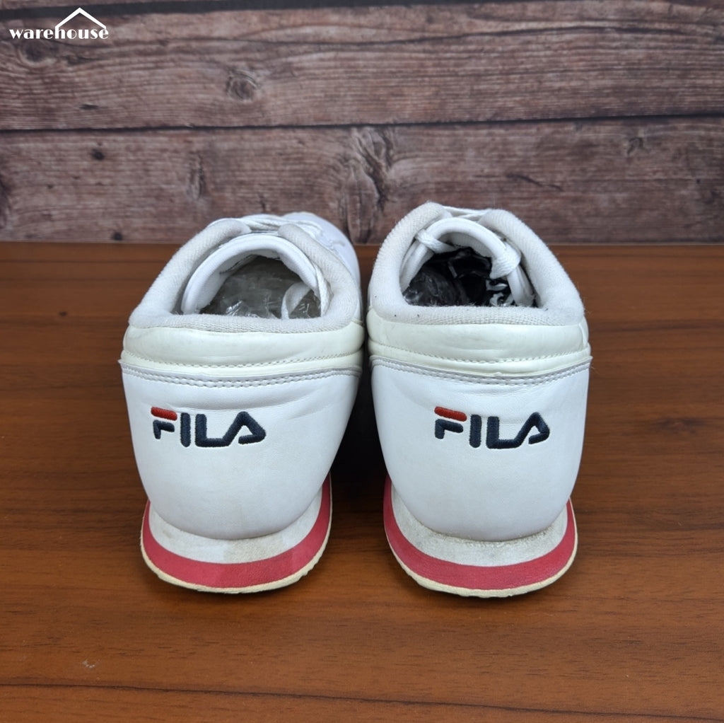 Fila Machu - US8 US8.5 قياس 41-42