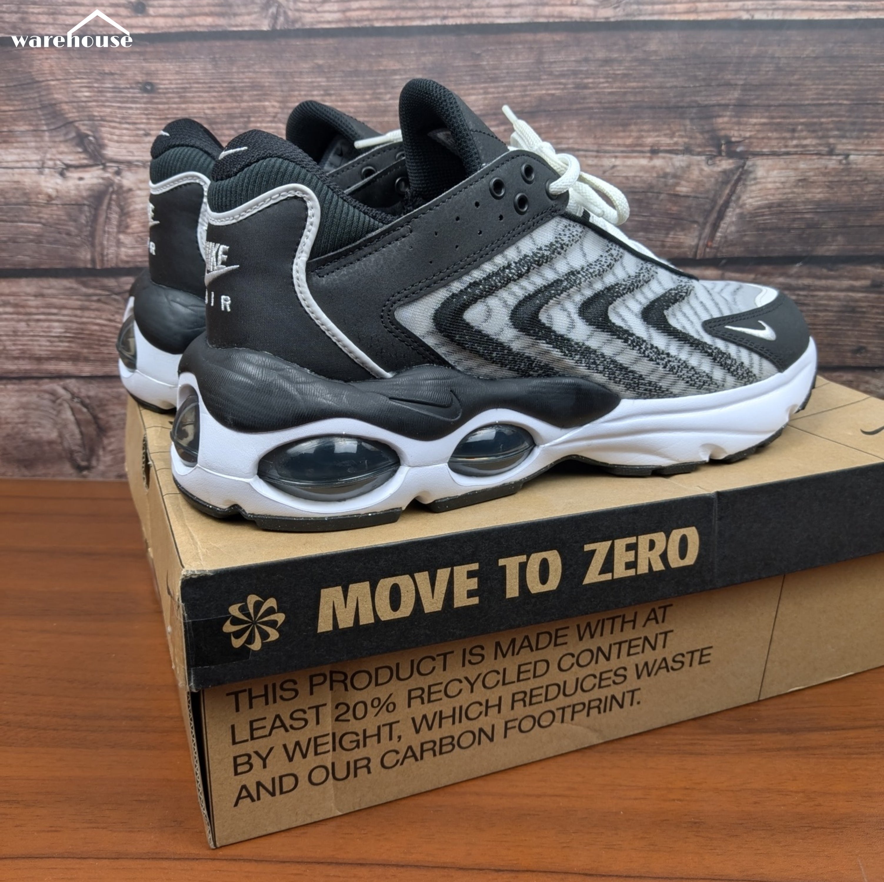 Nike Air Max TW "Black White" - US11 قياس 45