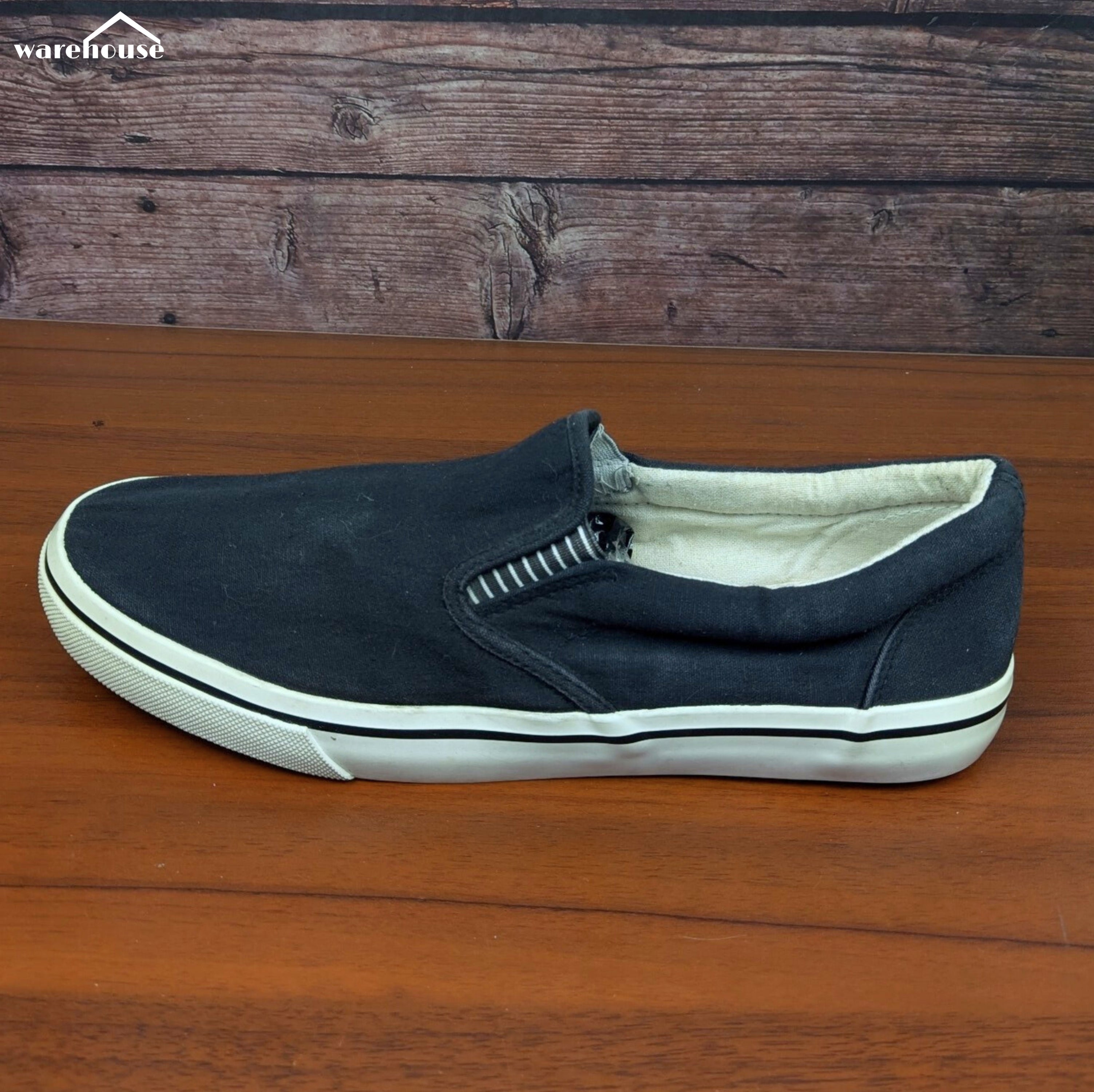 Vty Slip On - US11 قياس 45