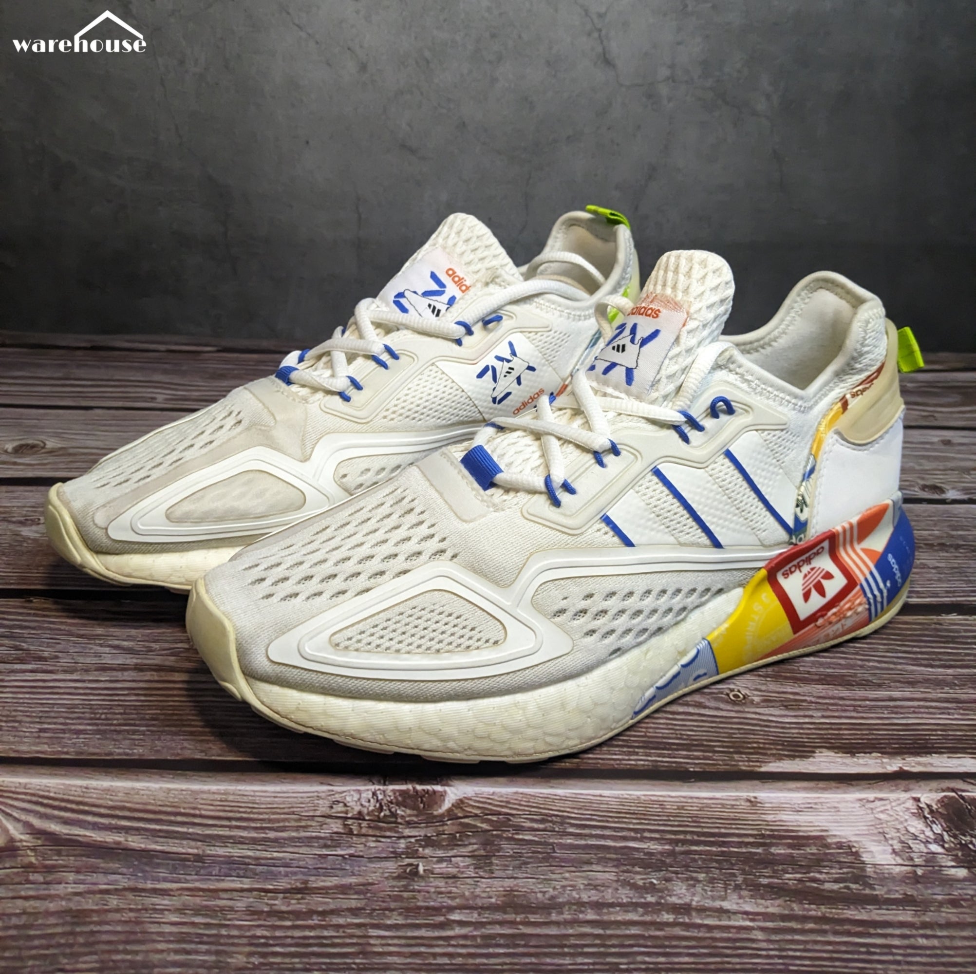 Adidas ZX 2K boost Multi Color Logos - US7 قياس 40